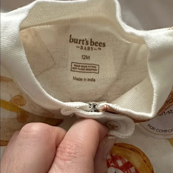 Burt's Bees Baby NWT footie pajamas brunch - Picture 2 of 4